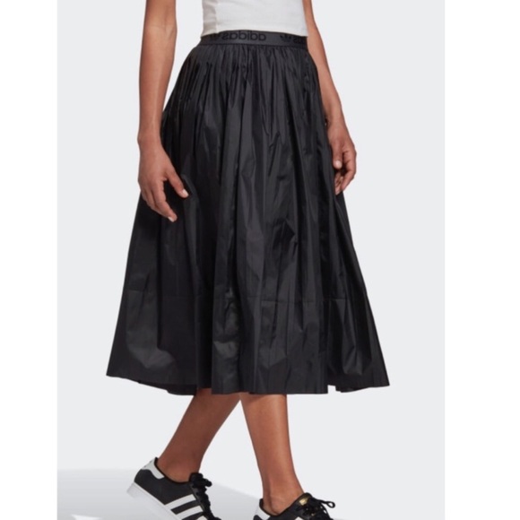 NWT Adidas Pleated MIDI Skirt Black S - Picture 6 of 6